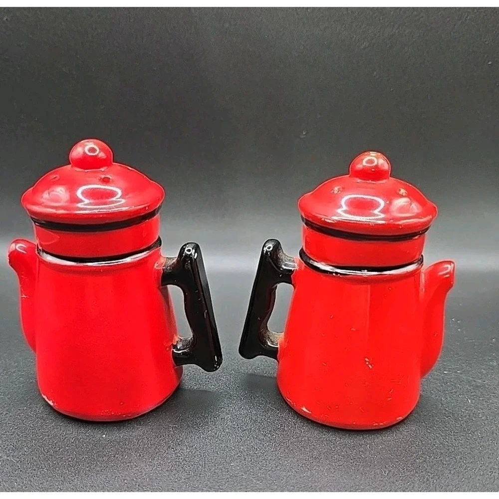 Vintage Red Coffee Pot Shaped Salt And Pepper Shaker Set